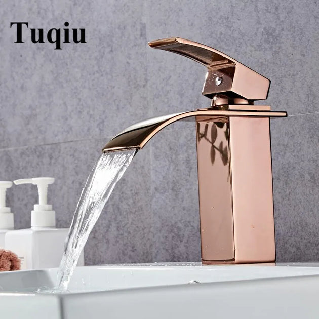 Rose Gold Bathroom Faucet Brass Bathroom Basin Faucet Cold and Hot Waterfall Mixer Sink Tap Single Handle Deck Mounted Tap